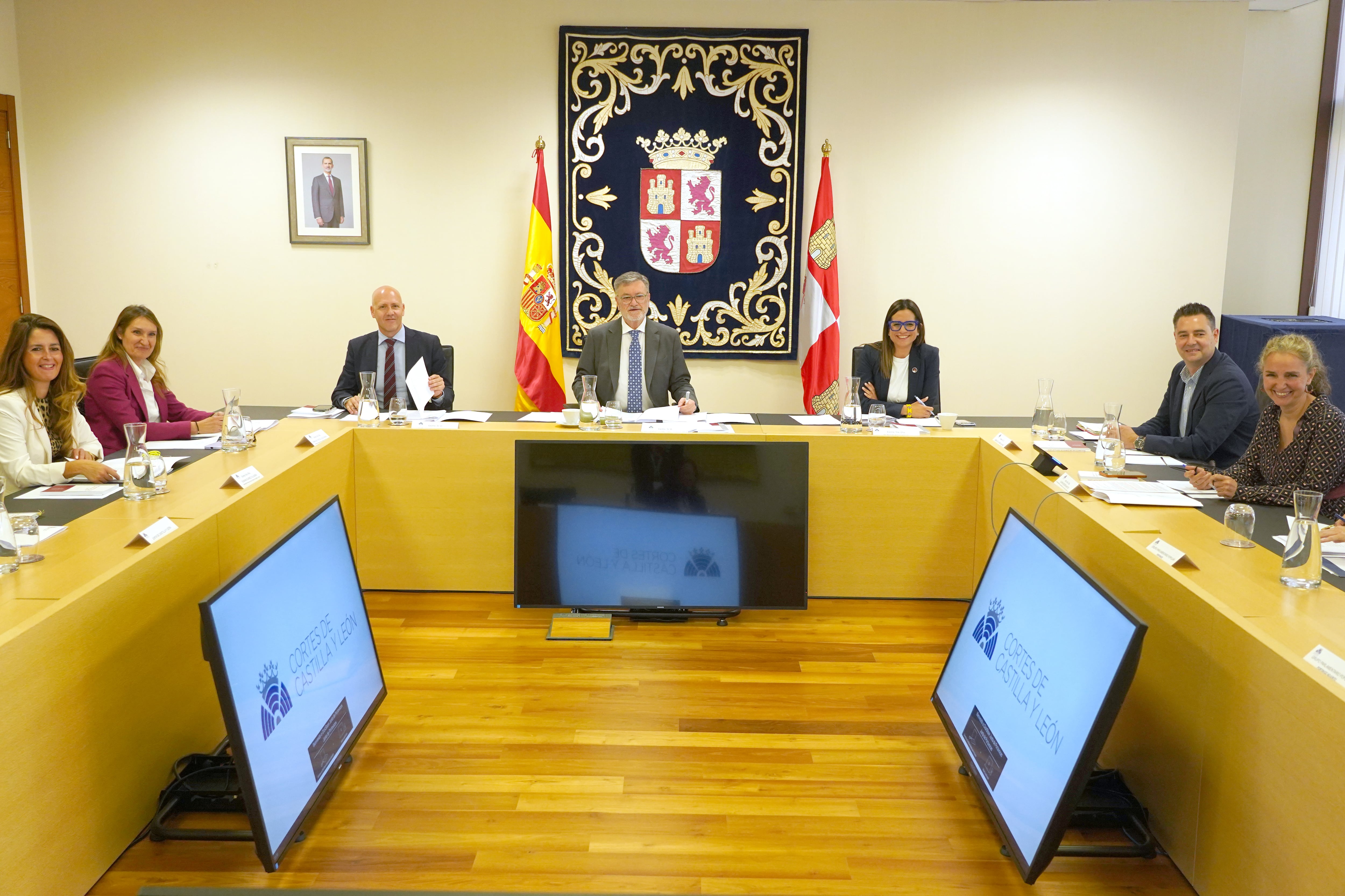 Reunión de la Mesa de las Cortes de Castilla y León y de la Junta de Portavoces