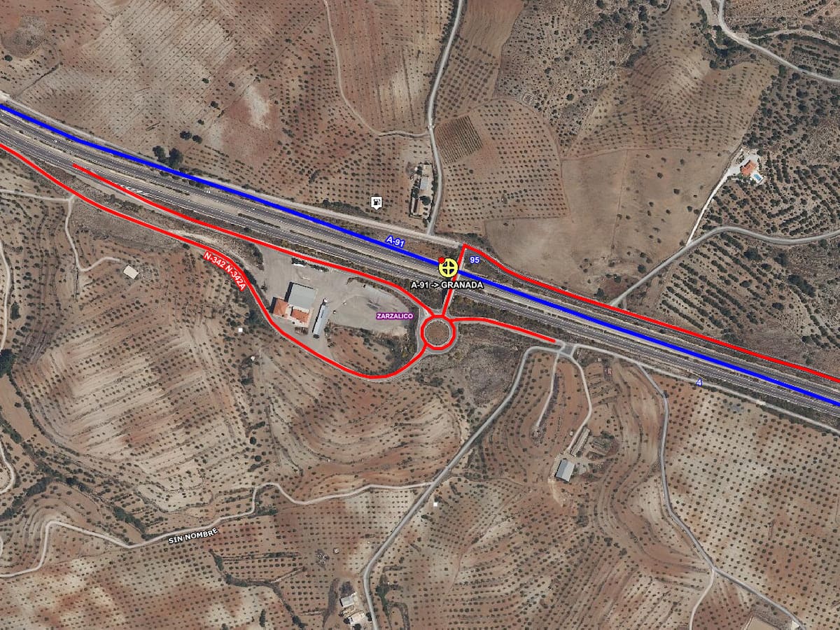 Herido el conductor de un camión tras colisionar con un turismo en Puerto Lumbreras