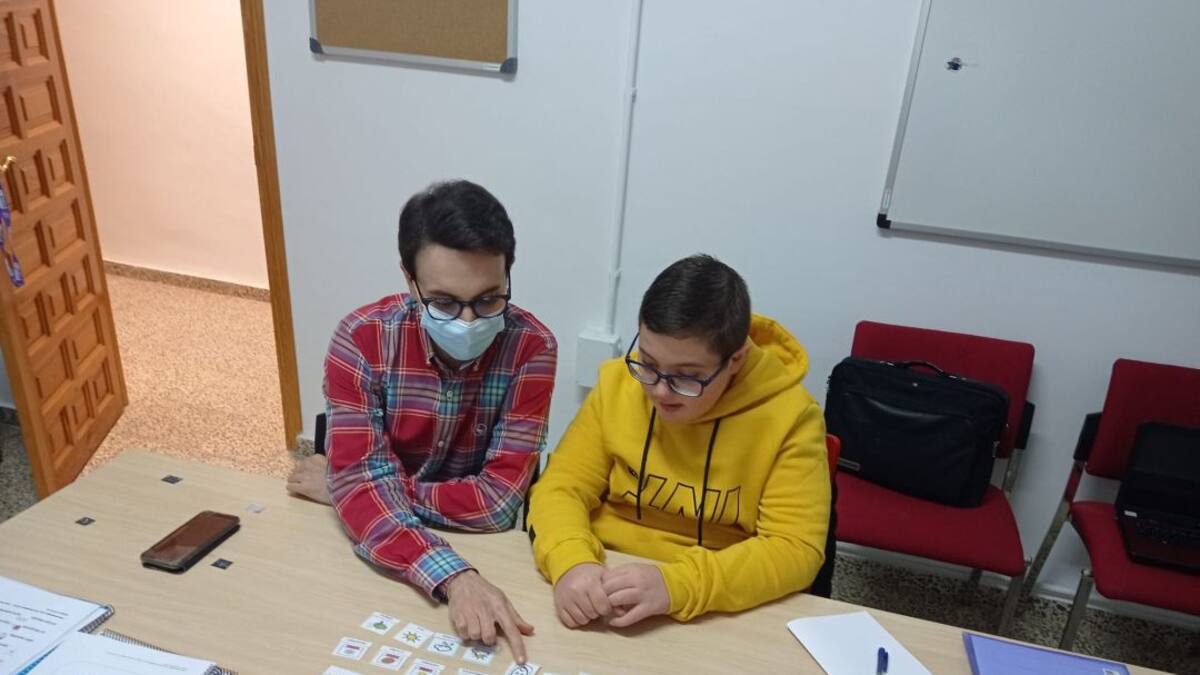 La Asociación de Autismo de Jódar, elabora una guía para someter a los test rápidos a los niños con TEA