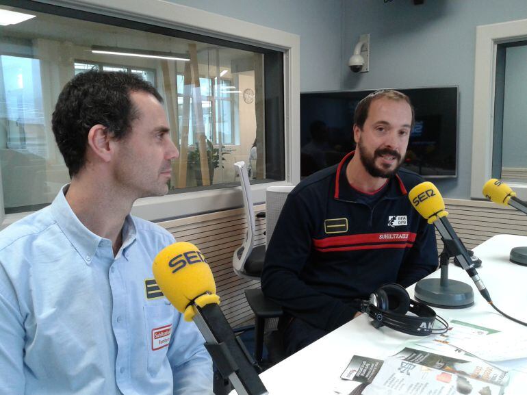 Patxi Berreteaga y Asier Luja, oficial y subinspector de Bomberos de Bizkaia en Hoy por Hoy Bilbao