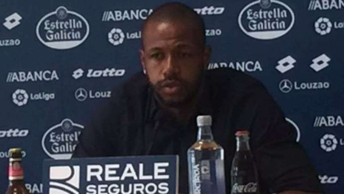 Sidnei mira al Sporting