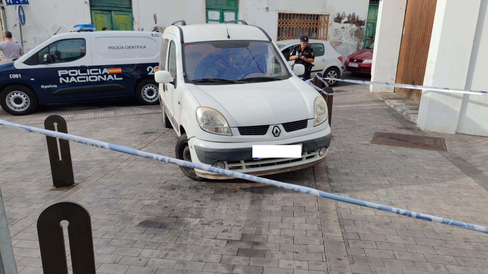 Zona de Arrecife, capital de Lanzarote, acordonada tras el apuñalamiento a una persona.