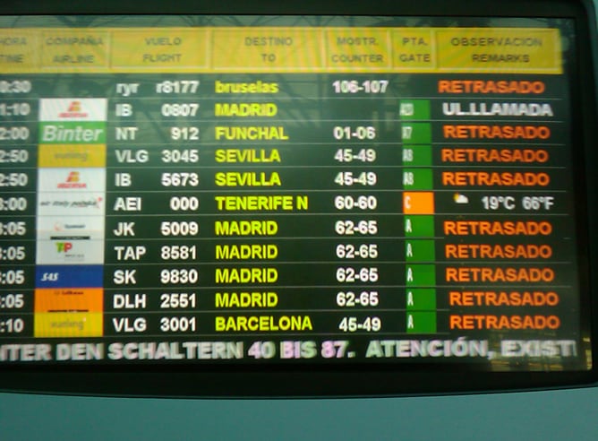 Panel de salida Aeropuerto de Gando en Gran Canaria