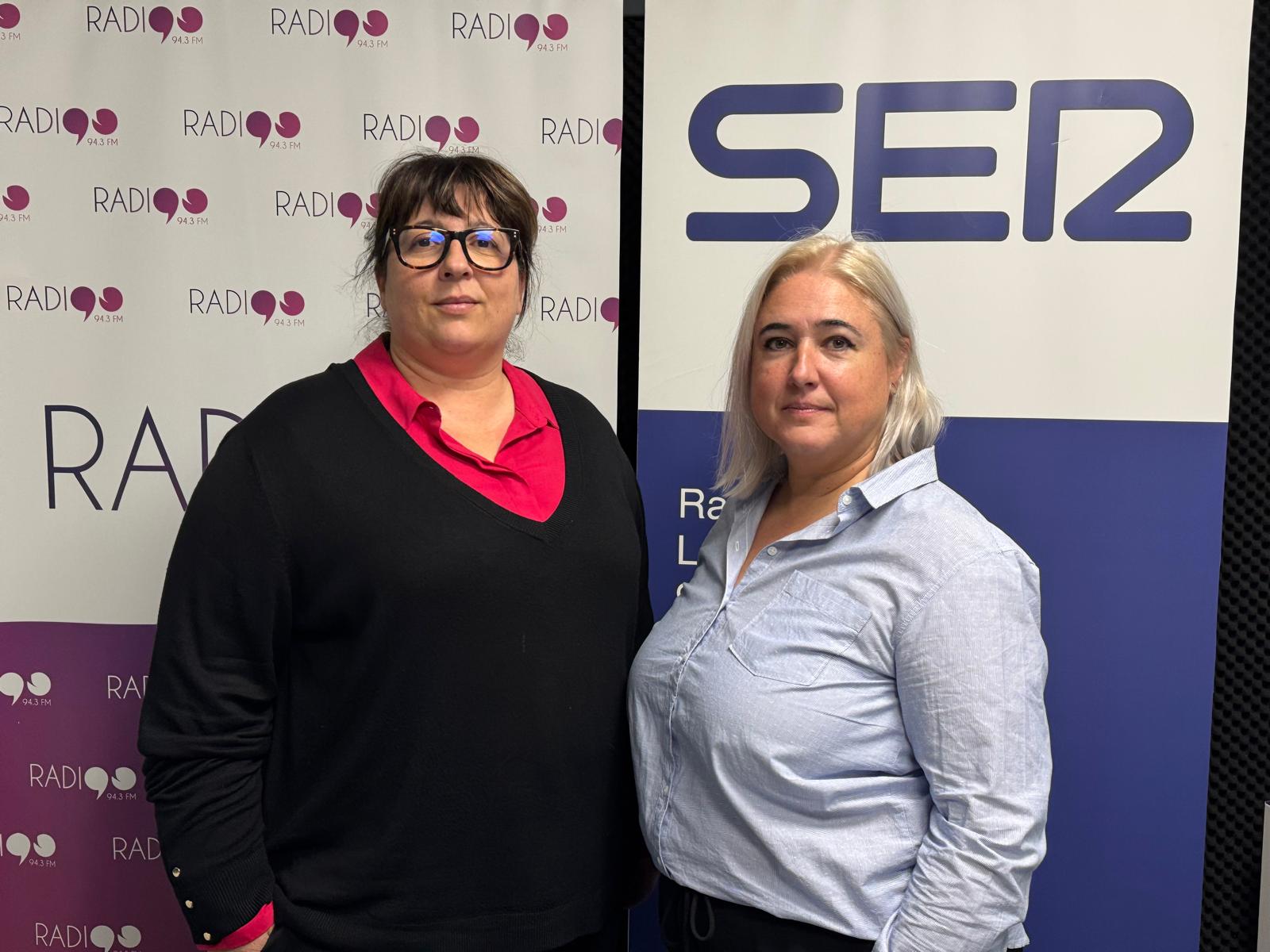 Begoña Atienzar (coordinadora aula profesional de Emprendimiento) y Juana García (profesora de electricidad y jefa de estudios de FP)