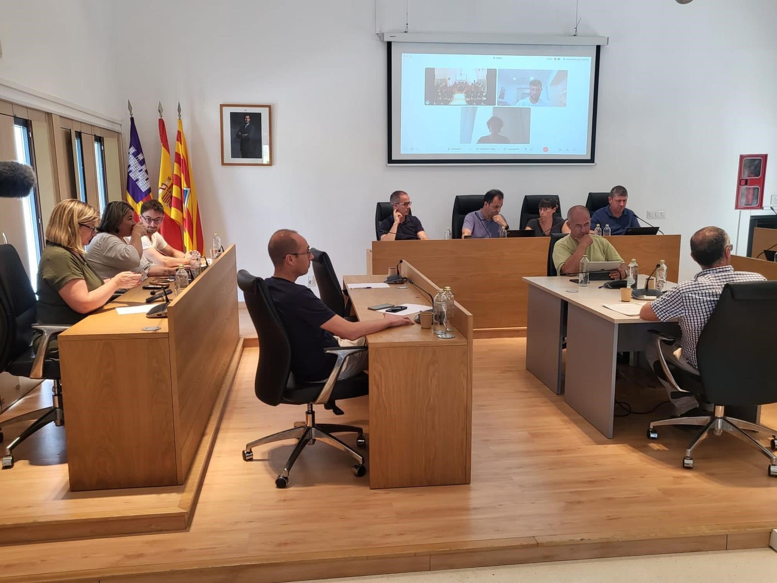 Un momento durante el pleno