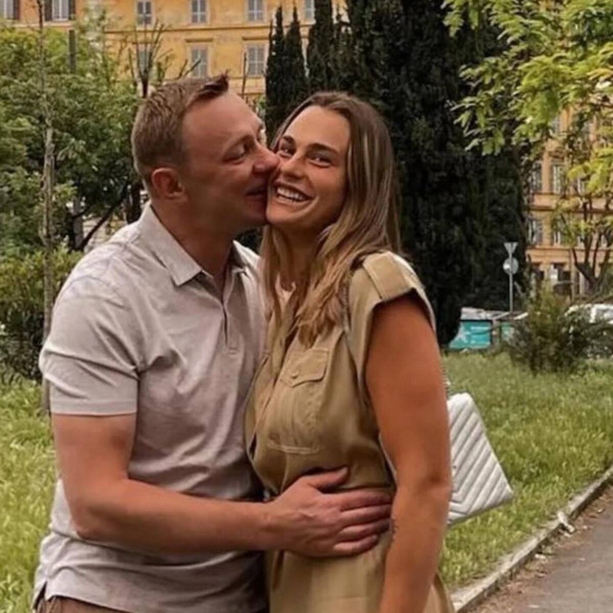 Muere a los 42 años Konstantin Koltsov, el exjugador de la NHL que era pareja de la tenista Aryna Sabalenka