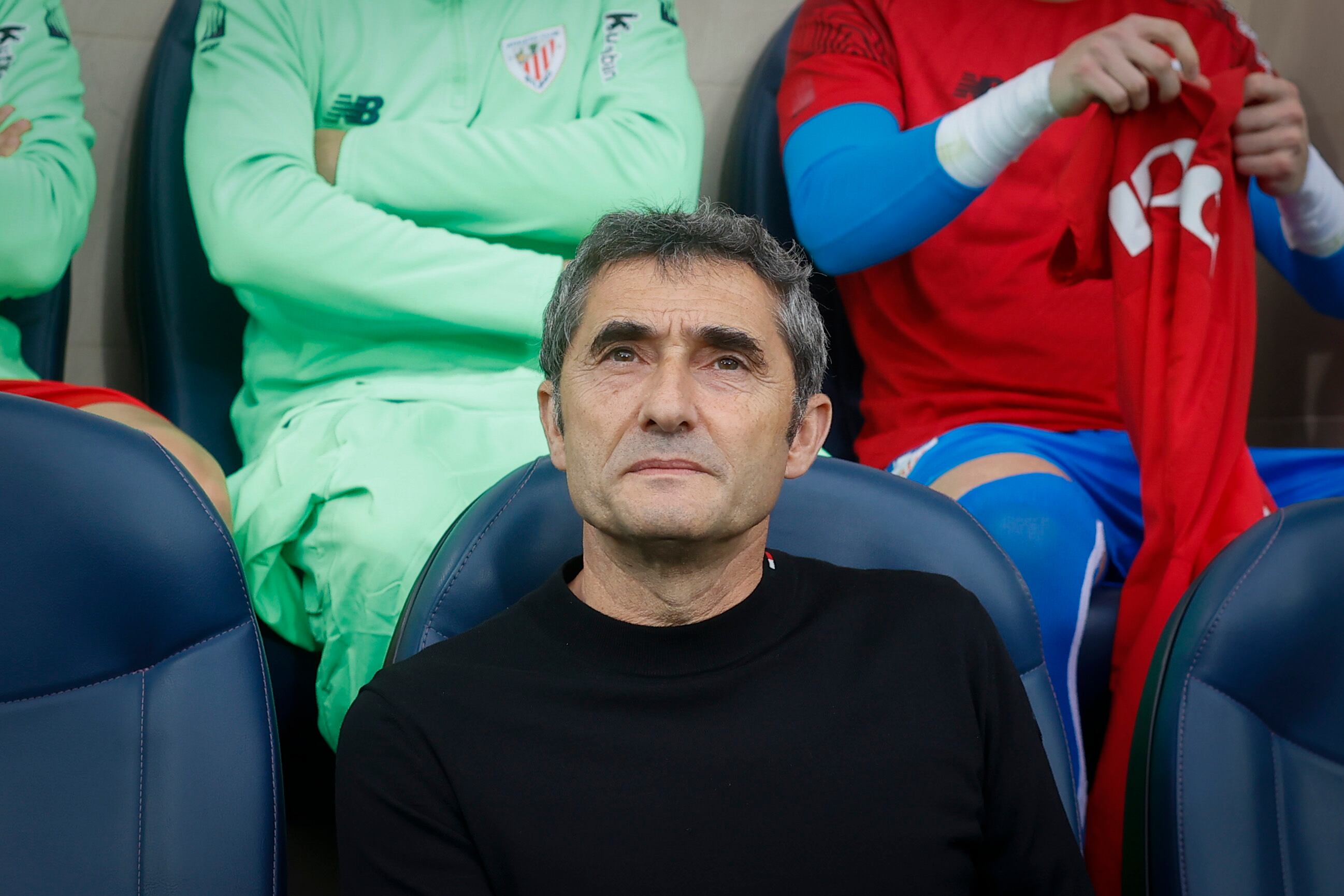 El técnico del Athletic Club, Ernesto Valverde, durante el partido correspondiente a la jornada 34 de LaLiga Santander 