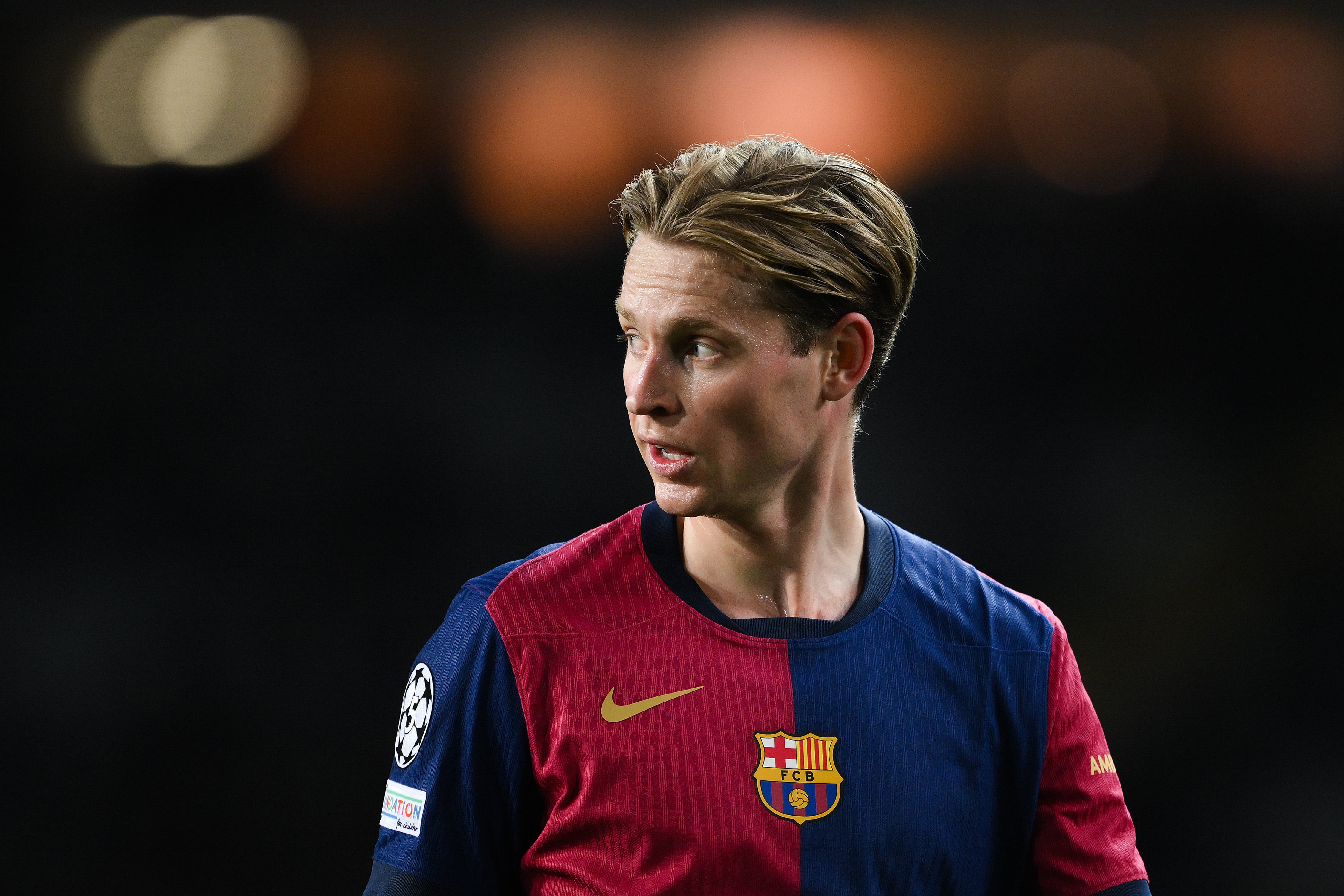 Frenkie de Jong, durante un partido de Champions con el FC Barcelona