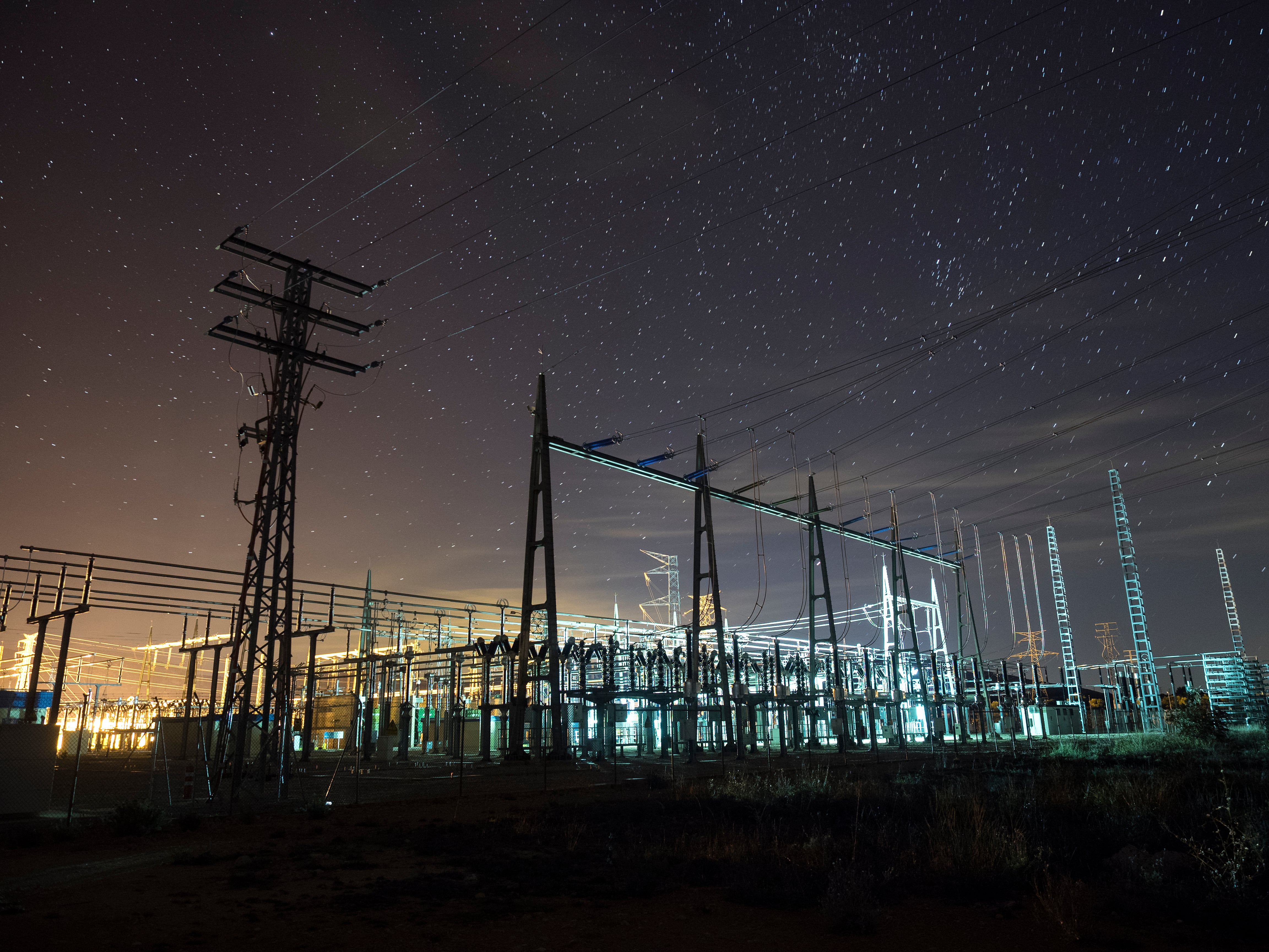 Planta de distribución de electricidad de alta tensión en València