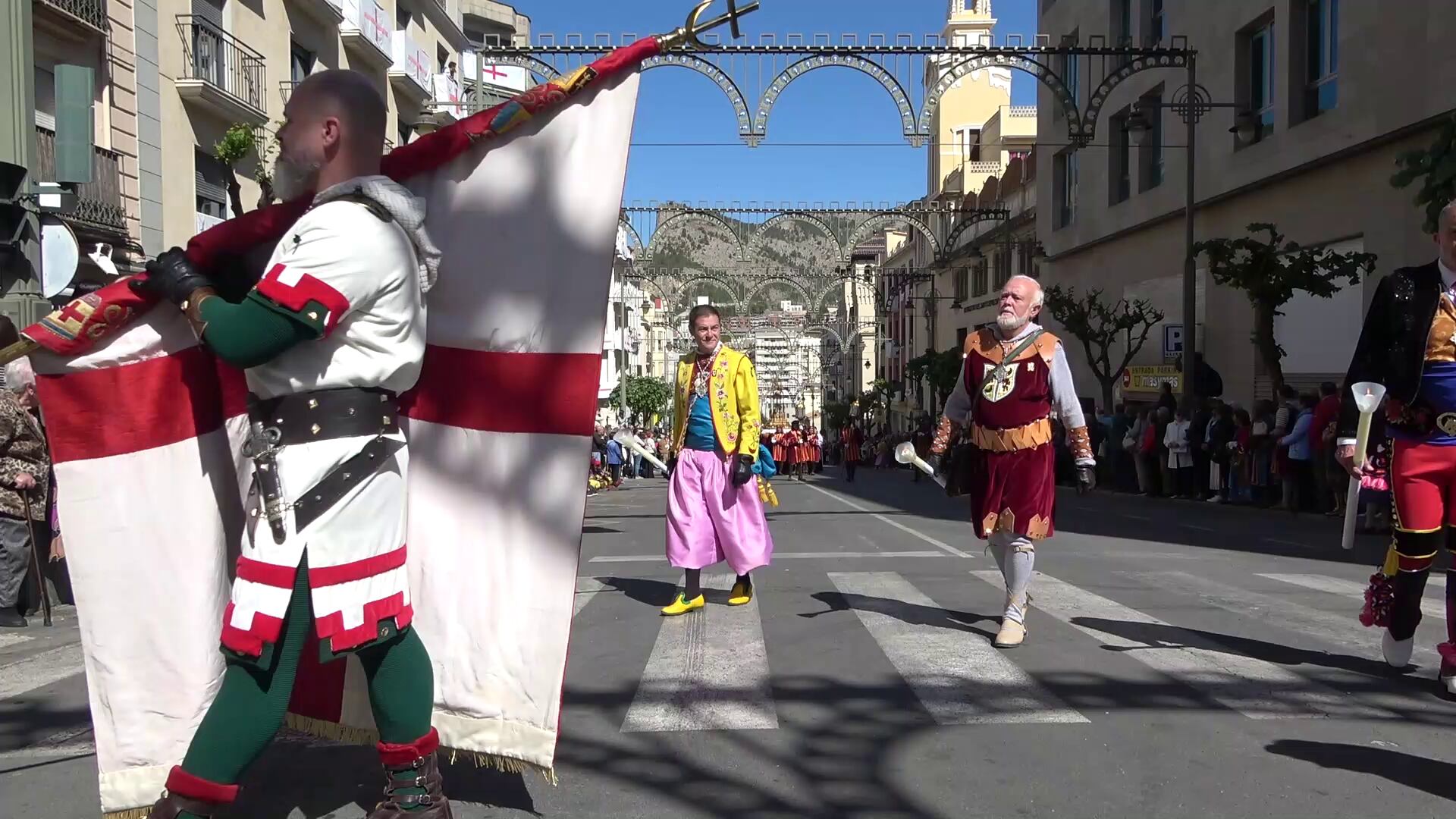 Miembros de la actual Junta Directiva de la ASJ en la Procesión de la Reliquia