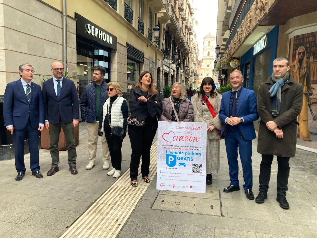 El comercio de Murcia regala hasta tres horas de parking en Santa Isabel para fomentar las compras