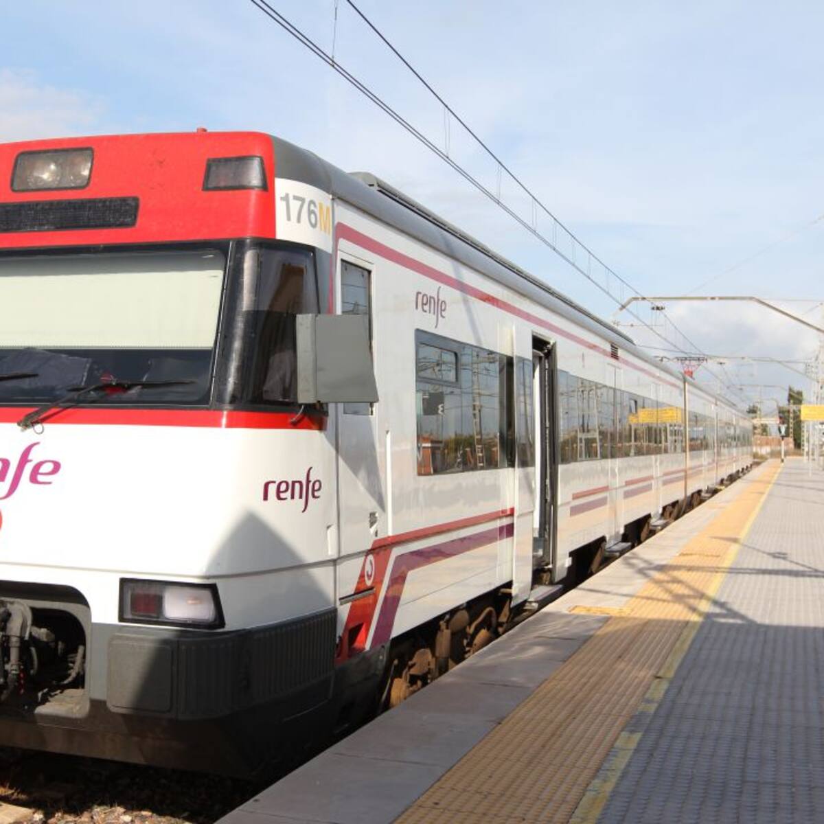 Usuarios del tren de cercanías Vinaròs - València critican el nuevo horario de trenes a partir de este lunes