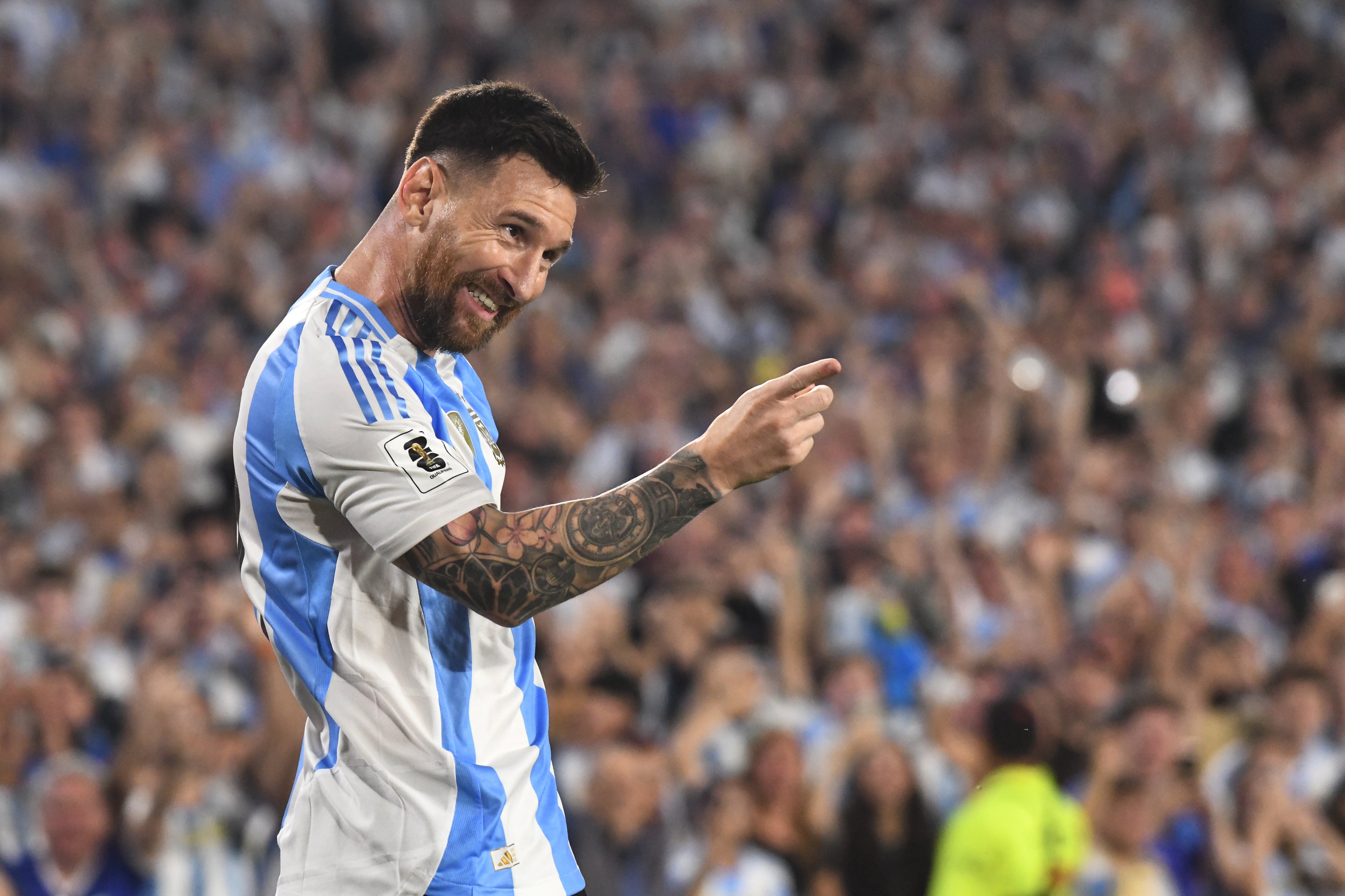 Leo Messi celebra uno de sus goles con Argentina ante Bolivia, en los partidos clasificatorios para el Mundial 2026