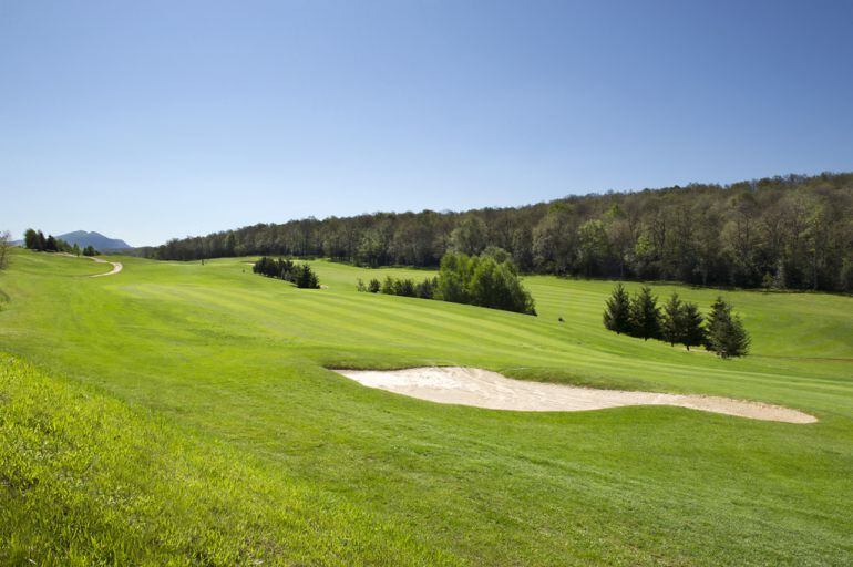 El campo de golf de Urturi, propiedad de la Diputación de Álava