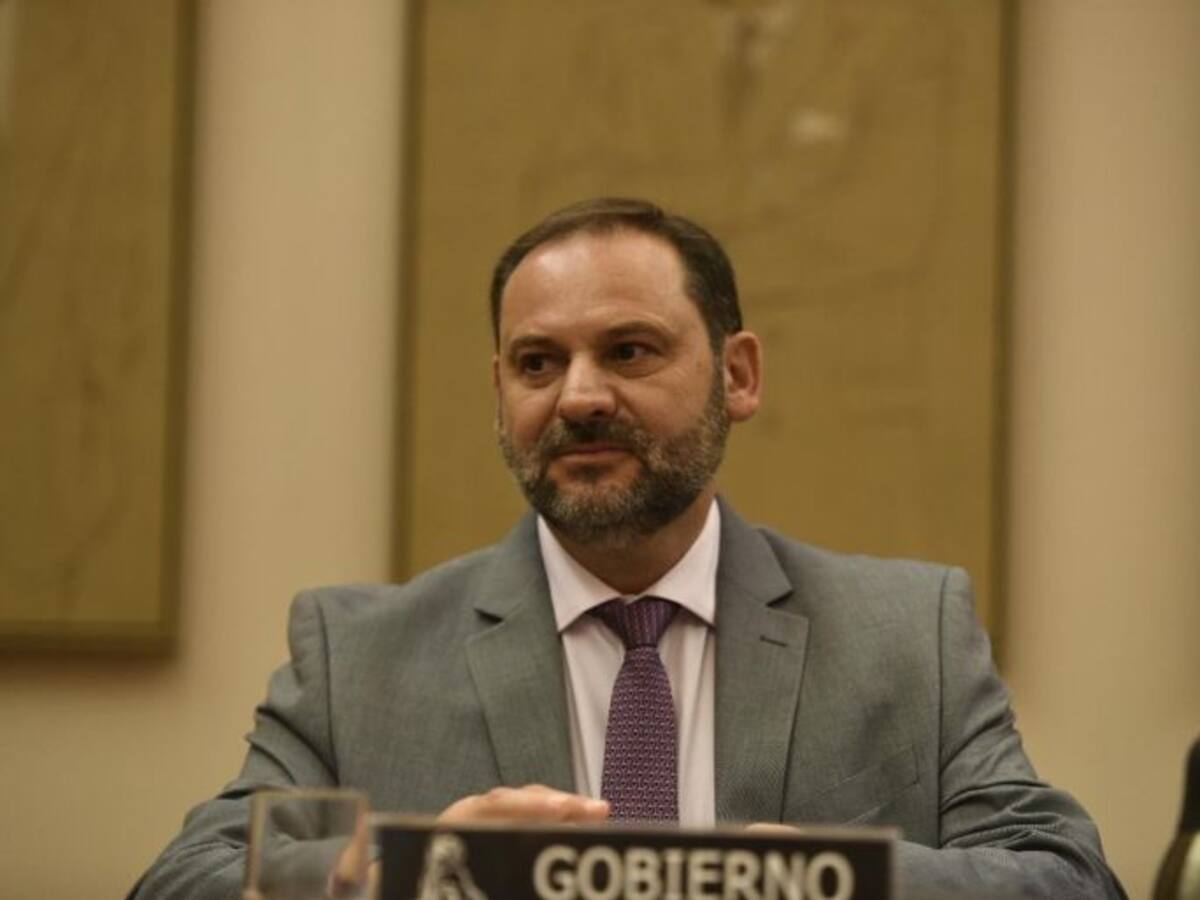 Ábalos sobre el AVE: “Aún quedan meses para su puesta en servicio”