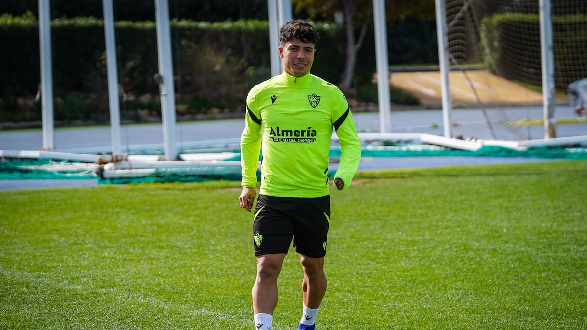 Nico Melamed: el fichaje ‘bomba’ del Almería que cobra casi como Rubi y no explota