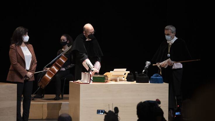 "Es preciso tejer alianzas para conseguir que la Universidad de La Rioja sea referencia en el desarrollo social, cultura y económico"