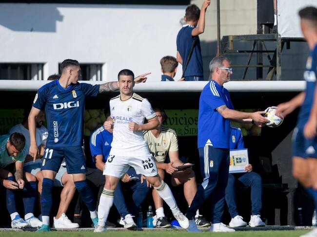 José Matos fue objeto del penalti que daría el triunfo al Burgos CF. / Foto: Real Oviedo