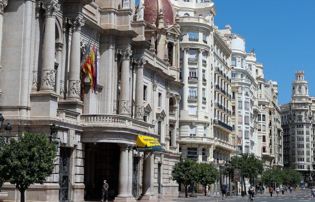 Fachada principal del Ayuntamiento de València, en una imagen de archivo