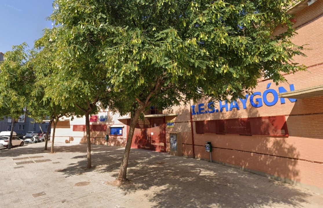 Entrada al IES Haygón de San Vicente del Raspeig
