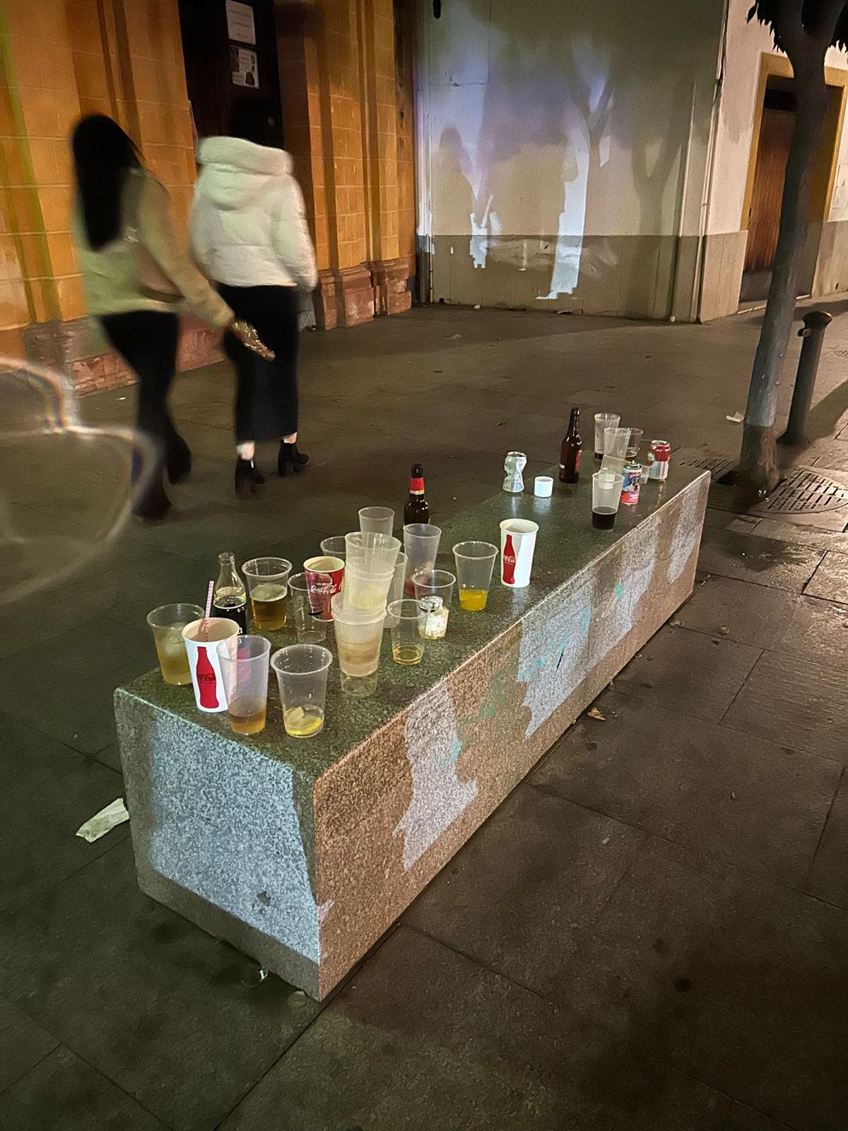 Botellón en el casco histórico de Córdoba