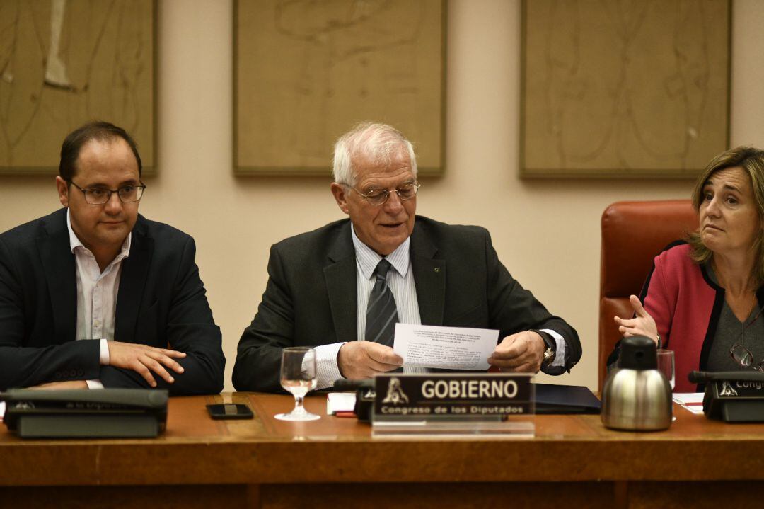 Josep Borrell, en el centro de la imagen.