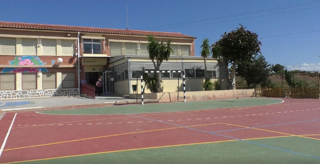 Patio de un colegio de Elche