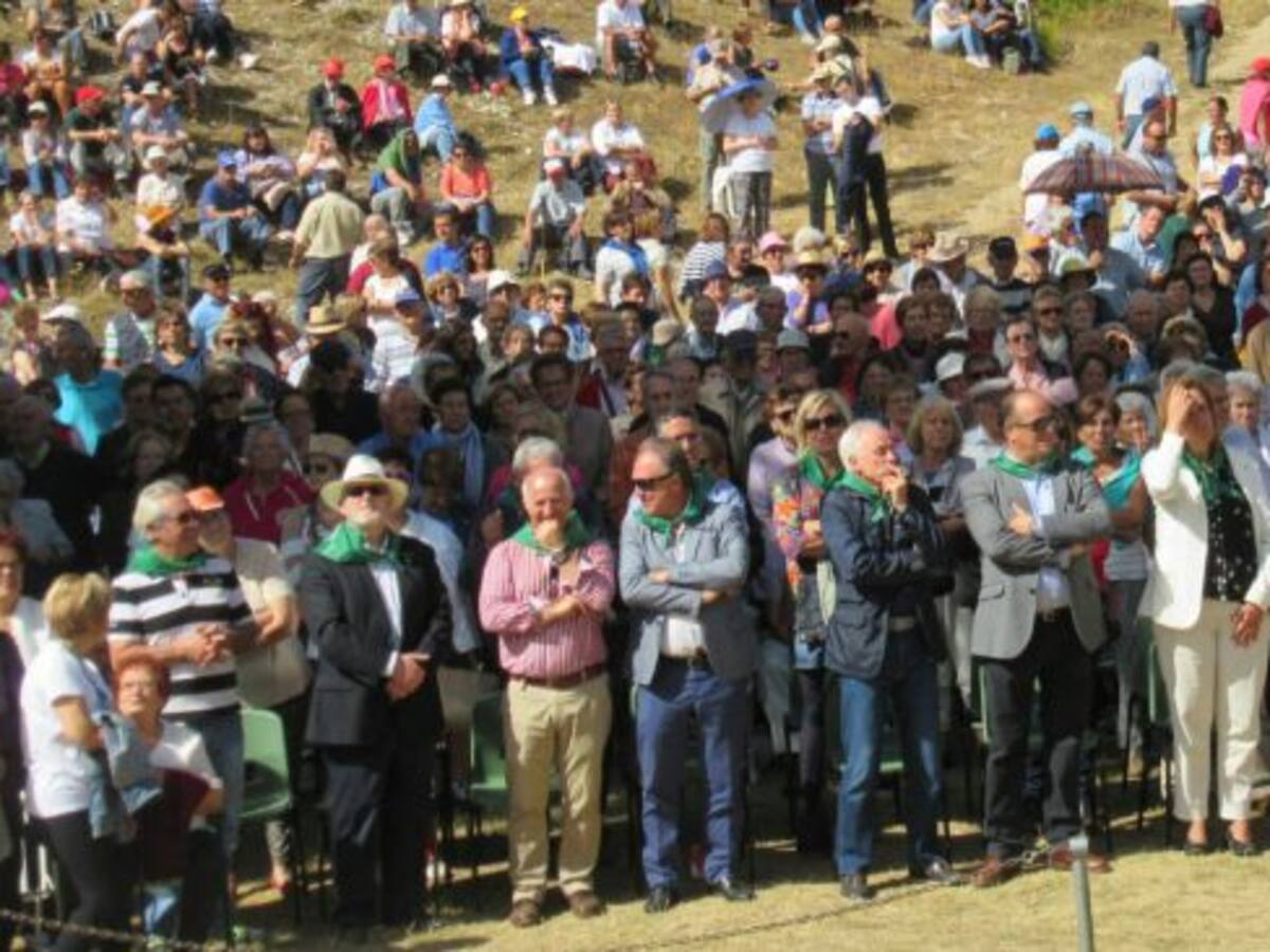 Multitudinaria romería de la Virgen del Brezo