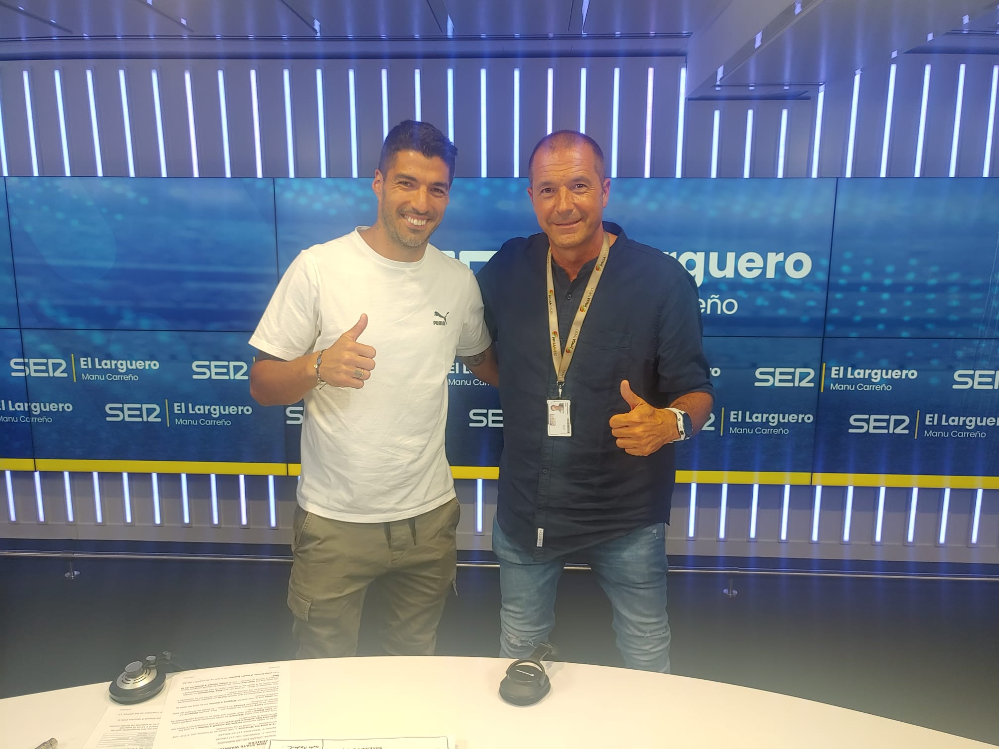 Suárez y Manu Carreño, tras la entrevista.