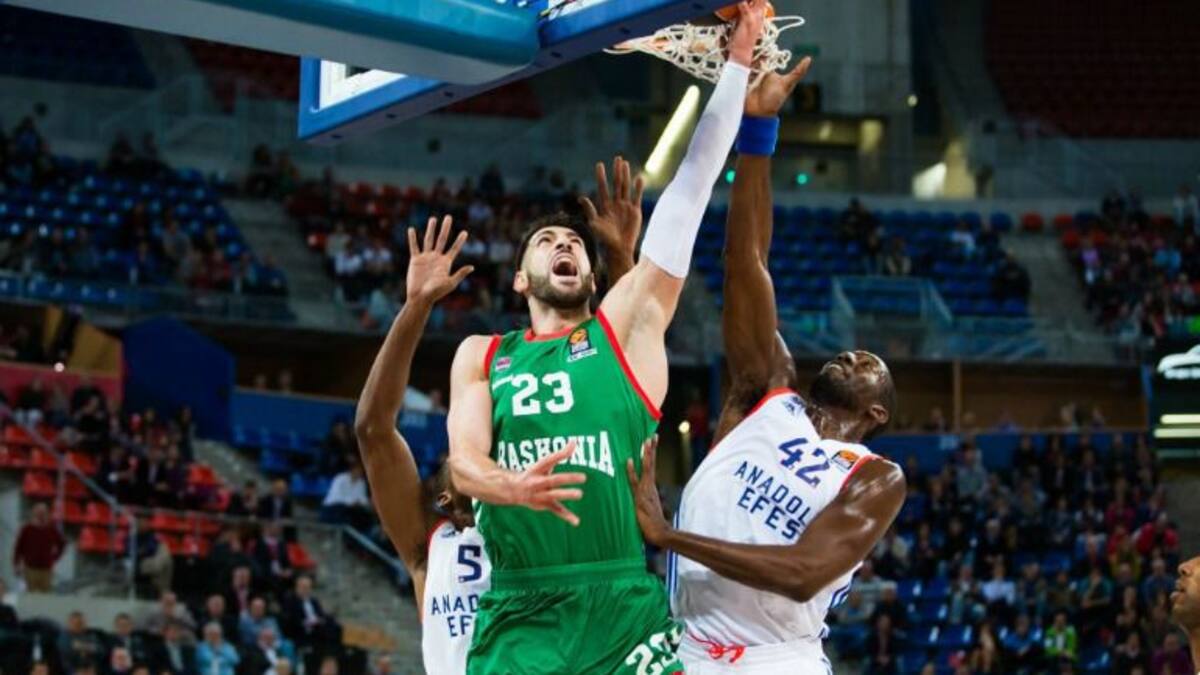 Bargnani y Shengelia catapultan a Baskonia a la primera victoria en esta Euroliga (85-84)