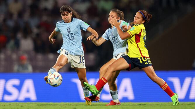 Marina Rivas con el dorsal 17 en la final ante Colombia
