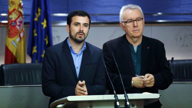 Alberto Garzón y Cayo Lara, en una fotografía de archivo. 