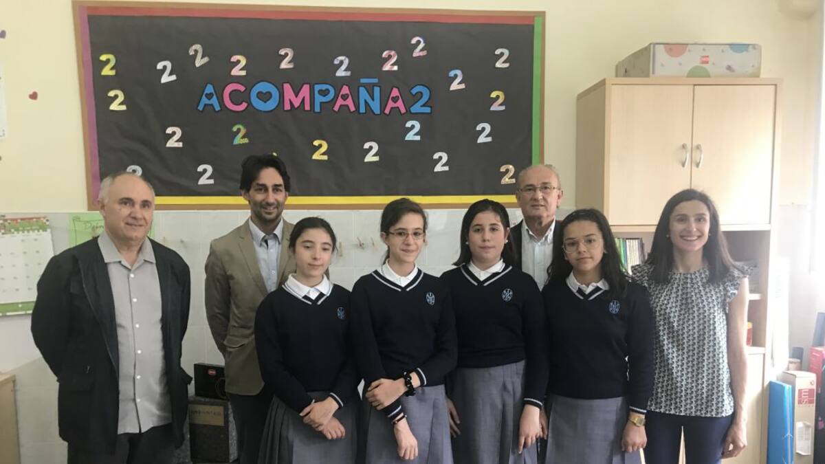 Alumnas premiadas por ideas innovacio