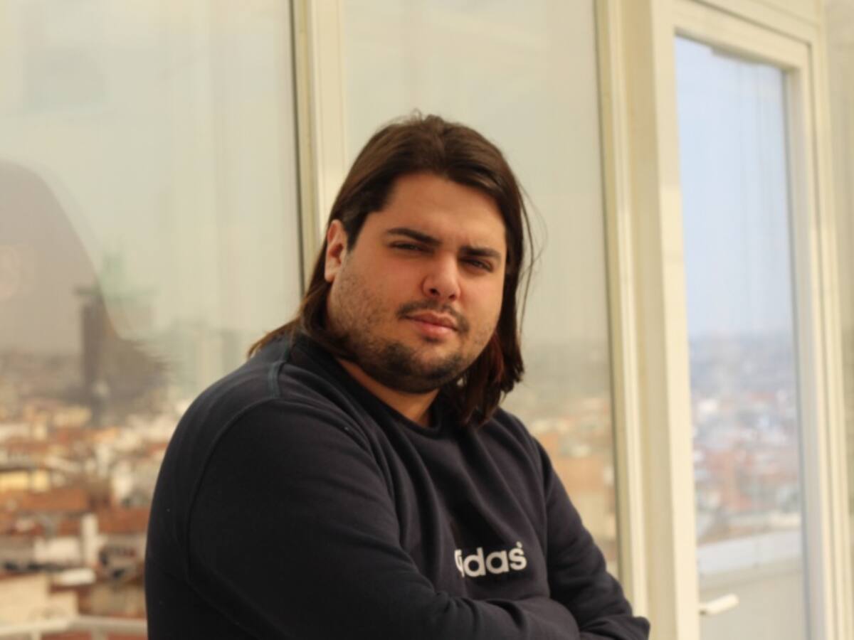 “No hay nada más madrileño que repartir flyers en Gran Vía y petarlo”