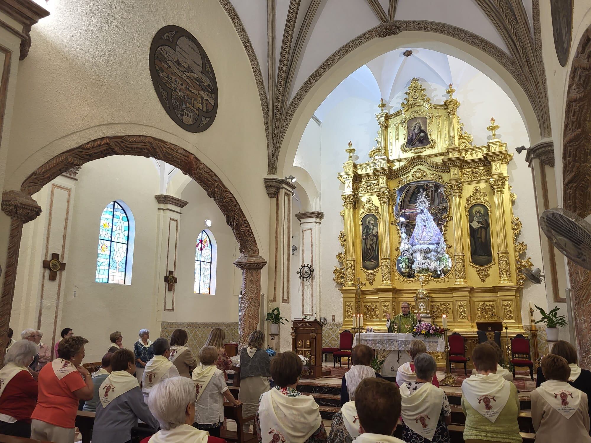 Momento del oficio religioso