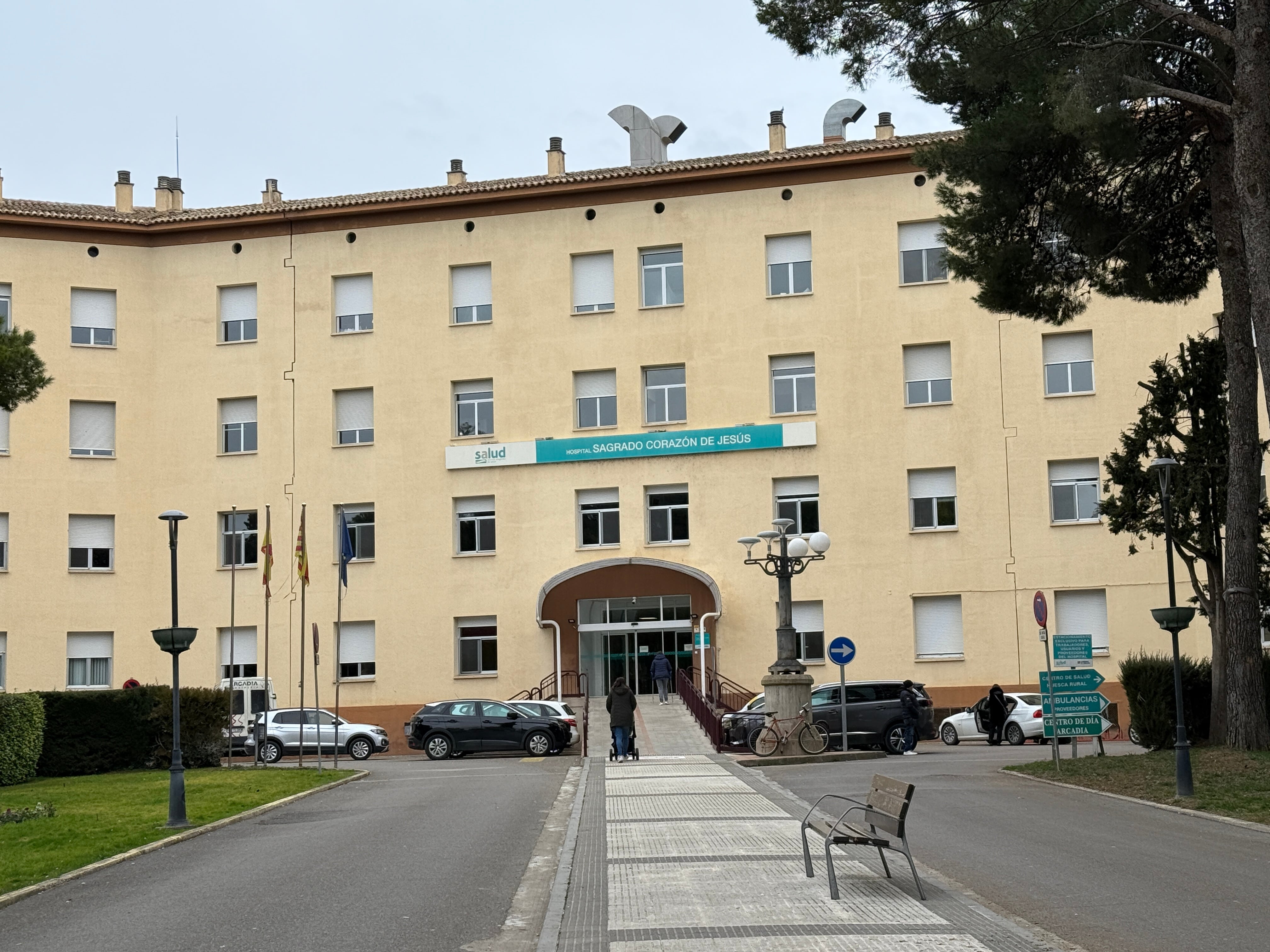 Entrada del Hospital Provincial de Huesca