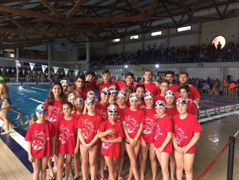 Los más pequeños de la natación del Centro Excursionista Eldense estuvieron en La Nucía