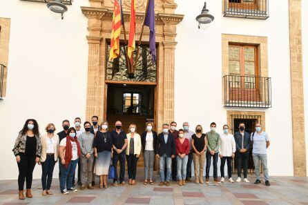 Corporación municipal en la despedida de Isabel Bolufer.