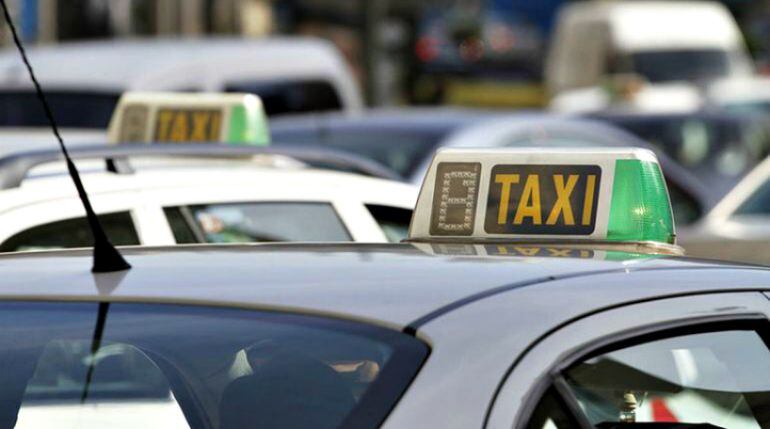 La CNMC sancionó a siete asociaciones y cooperativas de taxistas de la provincia