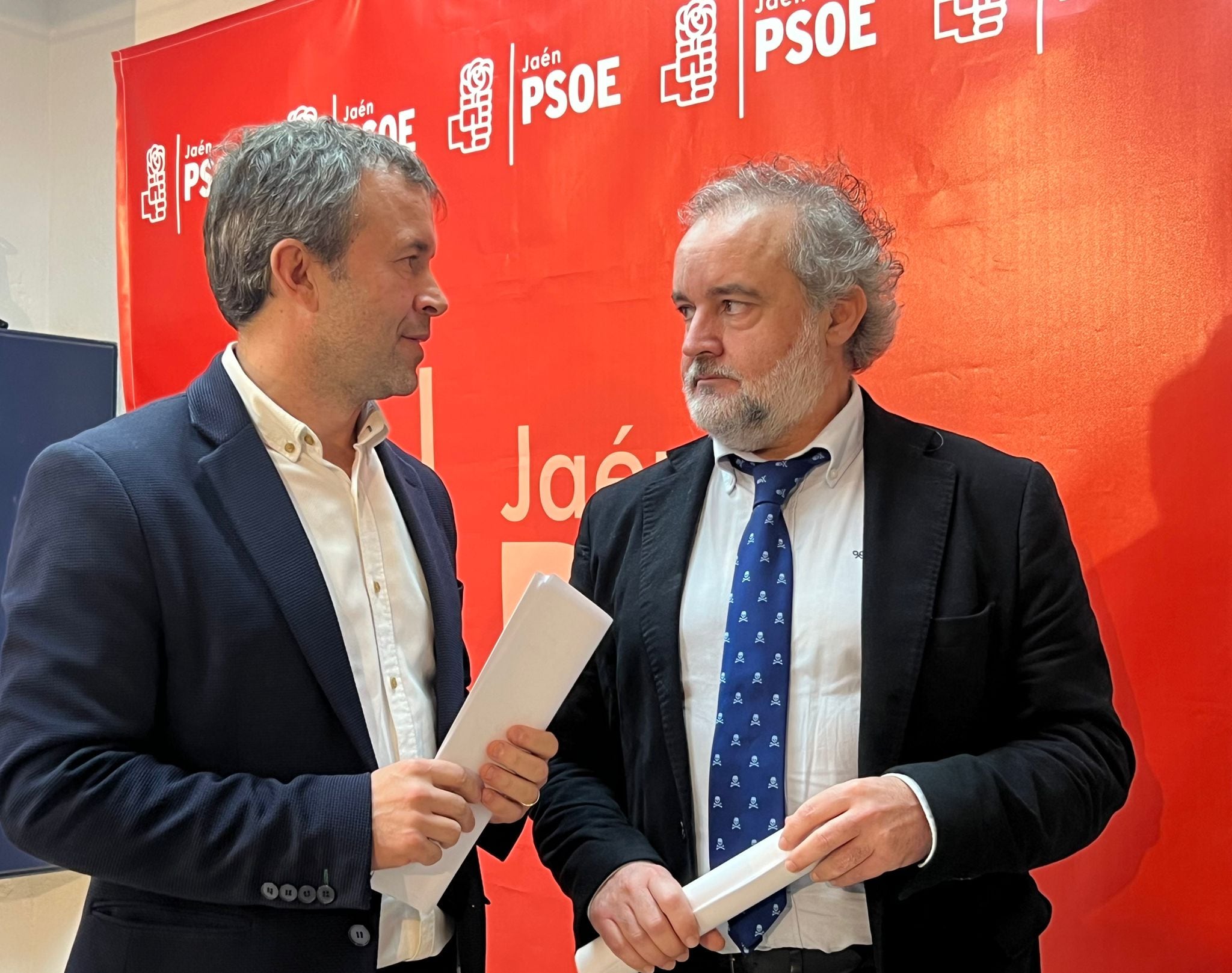 Los concejales socialistas Julio Millán y Francisco Lechuga.