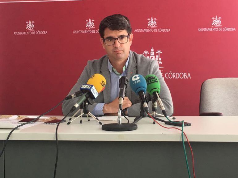 Pedro García durante una rueda de prensa