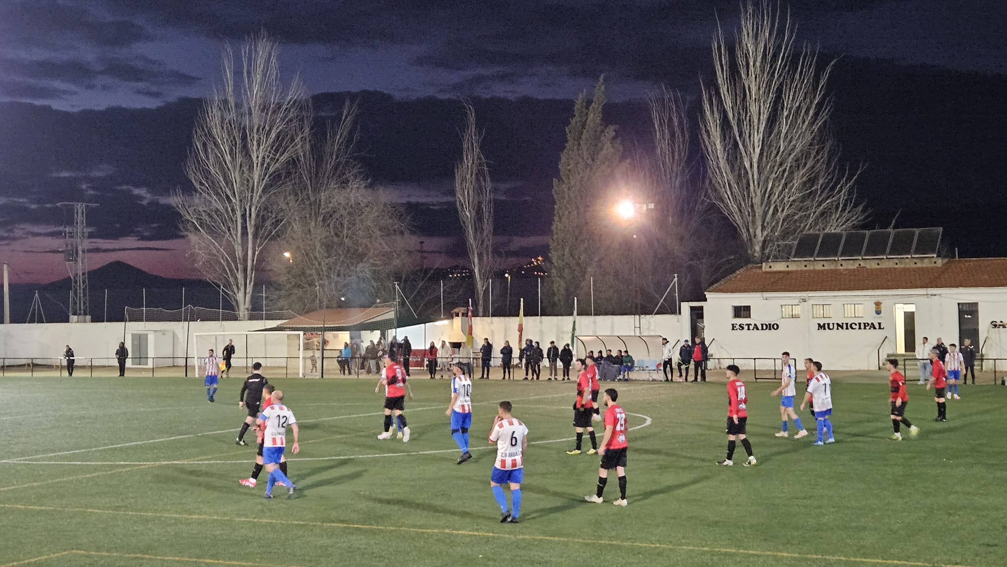 Momento del partido entre Arquillos C.F. y el Jódar C.F.