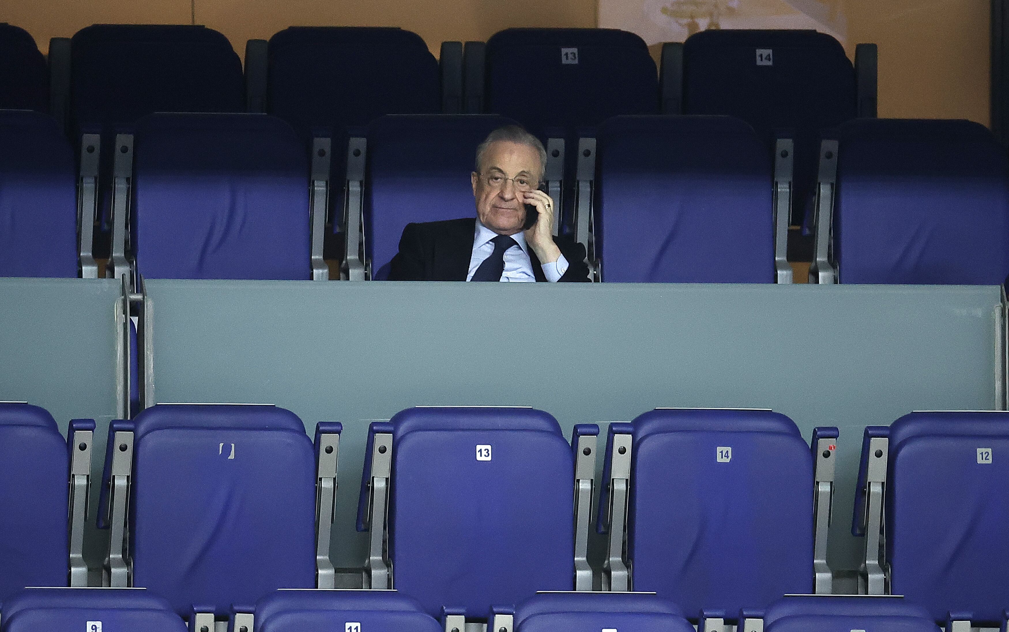 Florentino Pérez, durante un partido del Real Madrid.