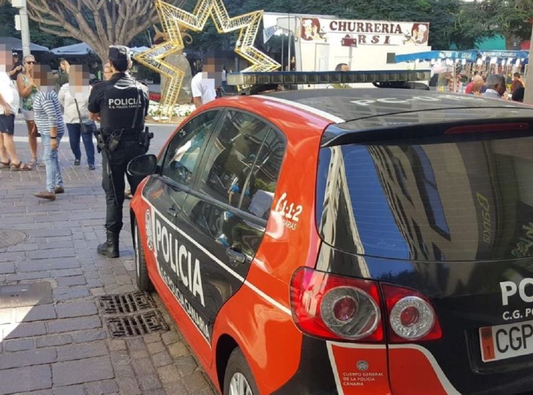 Policía Canaria