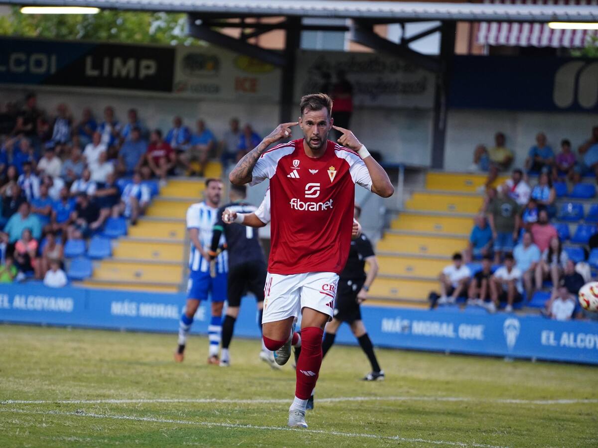 La contraportada del Real Murcia: "La solvencia fuera de casa"