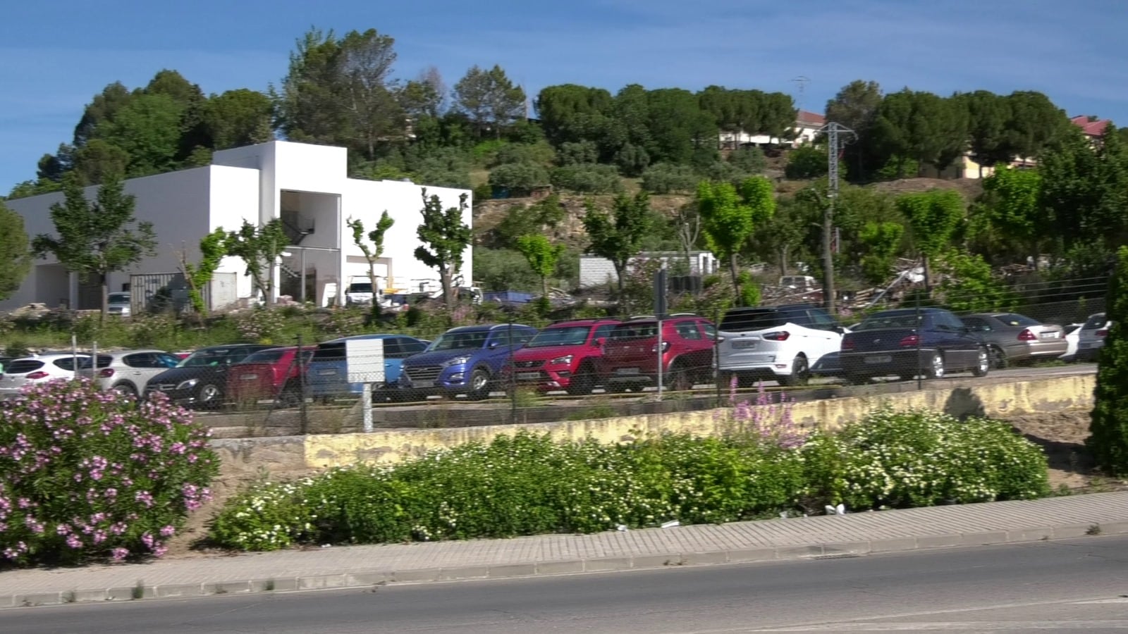 Aparcamiento academia de Baeza