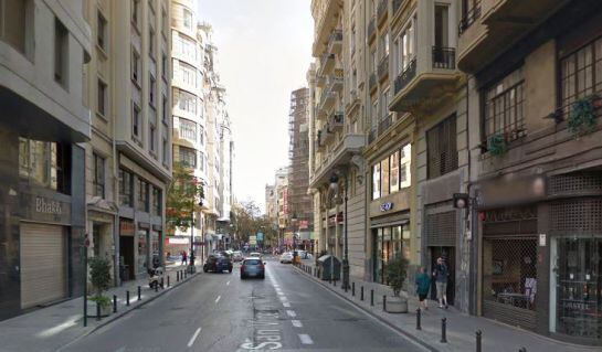 Las aceras de la calle San Vicente antes de ser ampliadas