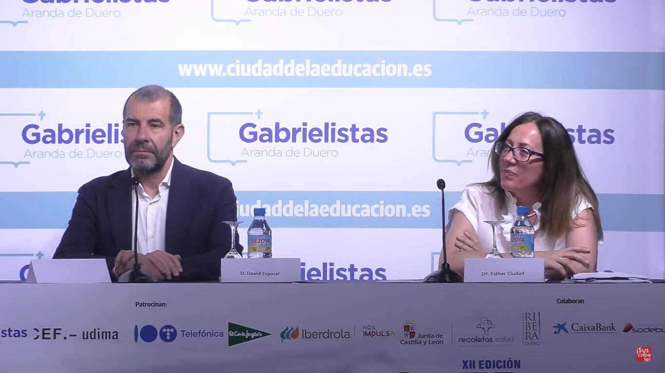 Esther Ciudad y David Espinar