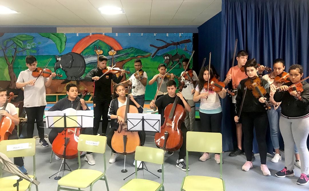 Proyectos musicales infantiles y juveniles, dirigidos a escolares en riesgo de exclusión social