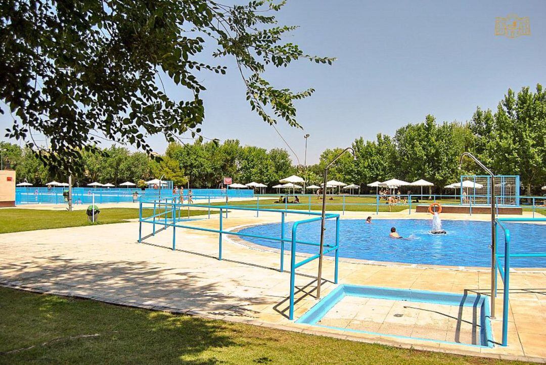 Foto de archivo de la piscina municipal de Tomelloso